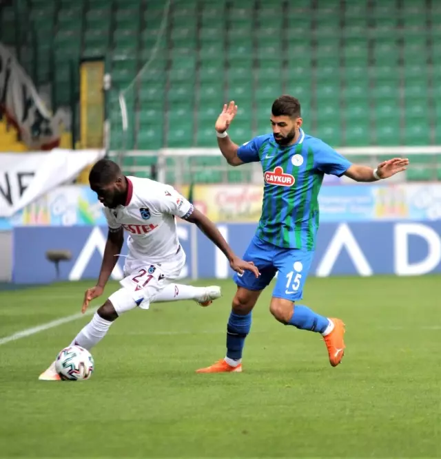 Süper Lig: Çaykur Rizespor: 0 Trabzonspor: 0 (İlk yarı) Süper Lig: Çaykur Rizespor: 0 Trabzonspor: 0 (İlk yarı)