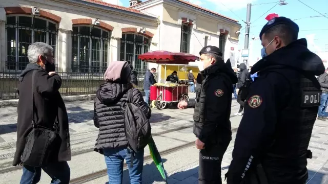 Taksim'de polis ve zabıtadan ortaklaşa korona virüs denetimi