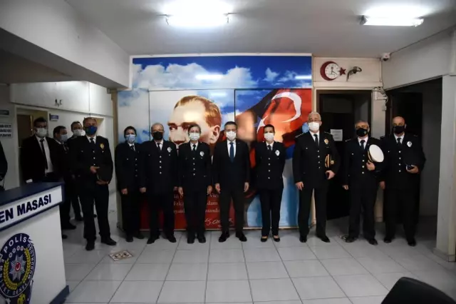 Son dakika haberi! Vali Aksoy'dan Şehit Ali Rüştü Yetkin Polis Merkezi'ne ziyaret Son dakika haberi! Vali Aksoy'dan Şehit Ali Rüştü Yetkin Polis Merkezi'ne ziyaret