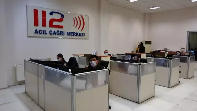 112 Acil Çağrı Merkezi Müdürü Kılıçarslan: Akşam yemeğini beğenmeyen de arıyor, devlet büyüklerinin numarasını isteyen de arıyor