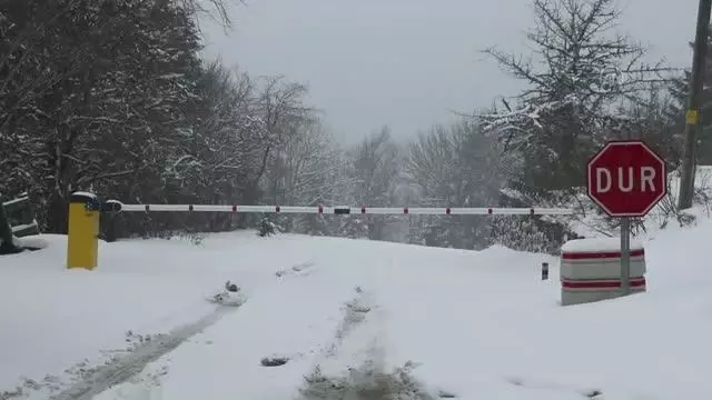 Yeniçağa'da kar yağışı etkili oluyor Yeniçağa'da kar yağışı etkili oluyor