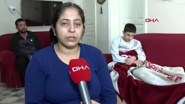 Son dakika gündem: ADANA OKUL BAHÇESİNDE MAÇ YAPARKEN ASILDIĞI KALE DİREĞİNİN ALTINDA KALDI Son dakika gündem: ADANA OKUL BAHÇESİNDE MAÇ YAPARKEN ASILDIĞI KALE DİREĞİNİN ALTINDA KALDI