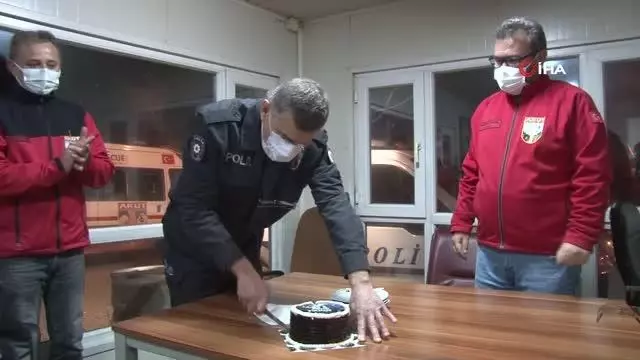 AKUT polisleri unutmadı AKUT polisleri unutmadı