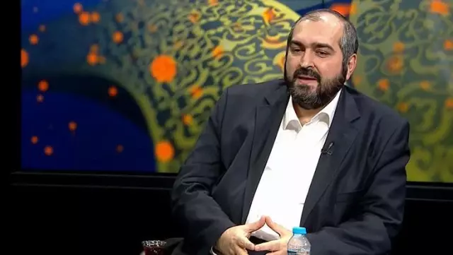 Ayasofya imamlığı vazifesinden istifa eden Mehmet Boynukalın, koronavirüse yakalandı Ayasofya imamlığı vazifesinden istifa eden Mehmet Boynukalın, koronavirüse yakalandı
