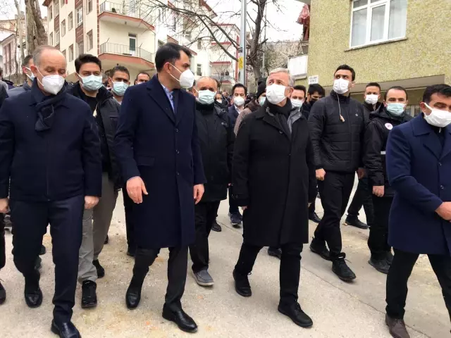 Son dakika haberleri | Bakan Kurum: Yapılan kontrolsüz kazı sebebiyle Açelya Apartmanı ve etrafındaki apartmanlar şuan için risk altında