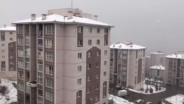 Başkente nisan ayında kar yağdı Başkente nisan ayında kar yağdı