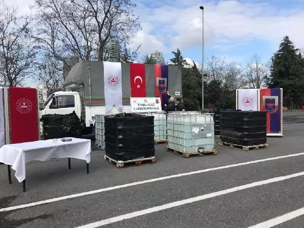 Son dakika haberi... Büyükçekmece'de 9 ton asetik anhidritin ele geçirildiği operasyon anı kamerada Son dakika haberi... Büyükçekmece'de 9 ton asetik anhidritin ele geçirildiği operasyon anı kamerada
