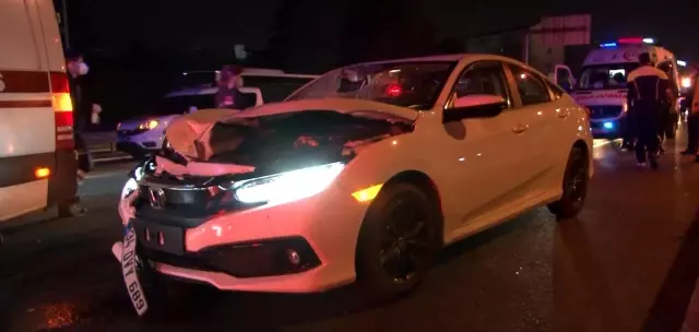 Otomobilin çarptığı yaya bariyerde asılı kaldı: 1 ölü Otomobilin çarptığı yaya bariyerde asılı kaldı: 1 ölü