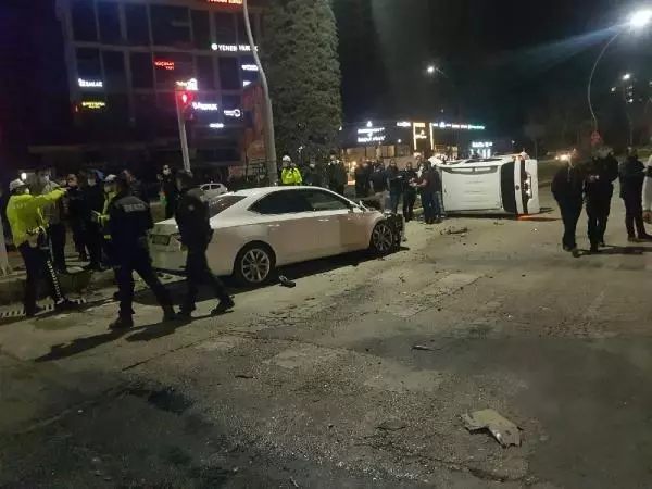 Son dakika! Elazığ'da kısıtlama saatinde zincirleme kaza: 5 yaralı Son dakika! Elazığ'da kısıtlama saatinde zincirleme kaza: 5 yaralı