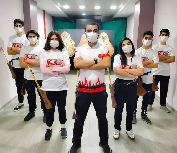 Geleneksel Türk Okçuluğu kursuna gençlerden yoğun ilgi