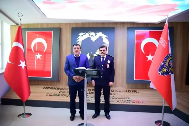 Son dakika haberleri... Başkan Gürkan'dan Emniyet Müdürü Dağdeviren'e ziyaret Son dakika haberleri... Başkan Gürkan'dan Emniyet Müdürü Dağdeviren'e ziyaret