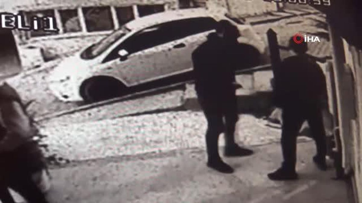 Hırsız bodrum kattaki evde mahsur kaldı.. Hırsız ile ev sahibi arasındaki 'Sen kimsin' tartışması şaşkına çevirdi