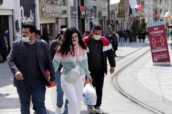 İstiklal Caddesi ve Beşiktaş'ta turist yoğunluğu