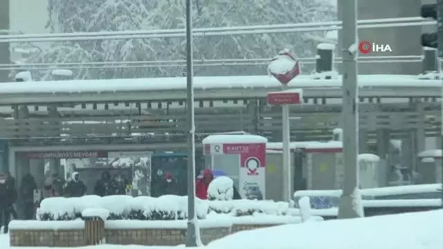 Kayseri'de nisan karı kışı aratmadı Kayseri'de nisan karı kışı aratmadı