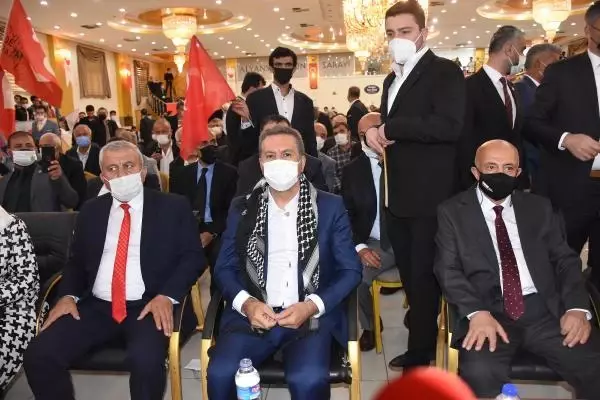 Uçakta rahatsızlanan Mustafa Sarıgül hastaneye kaldırıldı Uçakta rahatsızlanan Mustafa Sarıgül hastaneye kaldırıldı