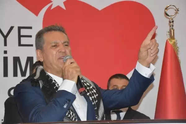 Uçakta rahatsızlanan Mustafa Sarıgül hastaneye kaldırıldı Uçakta rahatsızlanan Mustafa Sarıgül hastaneye kaldırıldı