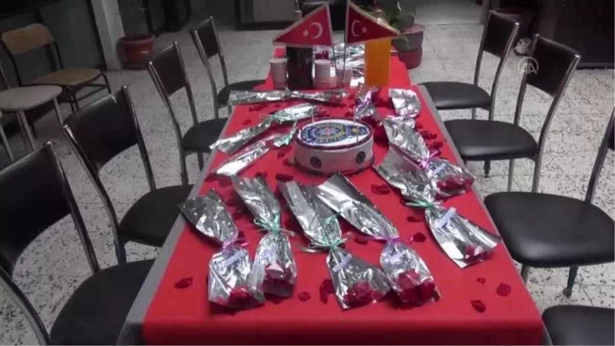 ŞANLIURFA - Kavga ihbarına gelen polislere sürpriz kutlama yapıldı