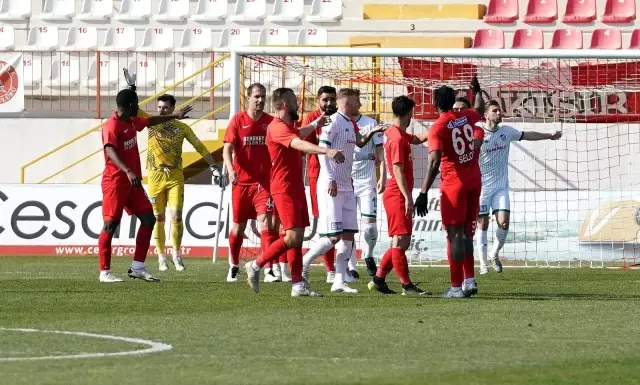 TFF 1. Lig: Ümraniyespor: 2 Bursaspor: 1