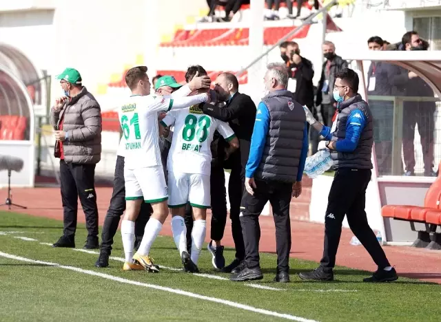 TFF 1. Lig: Ümraniyespor: 2 Bursaspor: 1