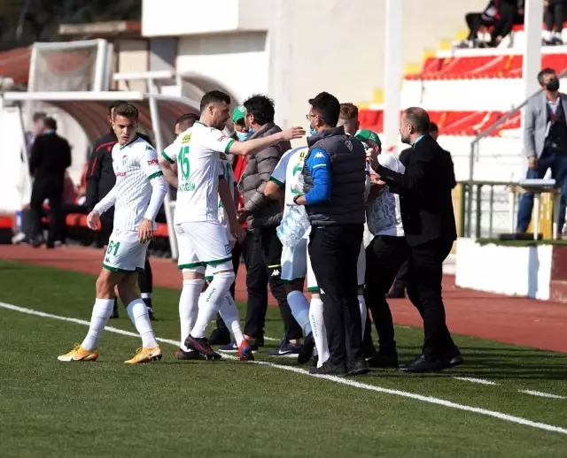 TFF 1. Lig: Ümraniyespor: 2 Bursaspor: 1