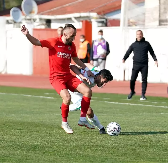 TFF 1. Lig: Ümraniyespor: 2 Bursaspor: 1