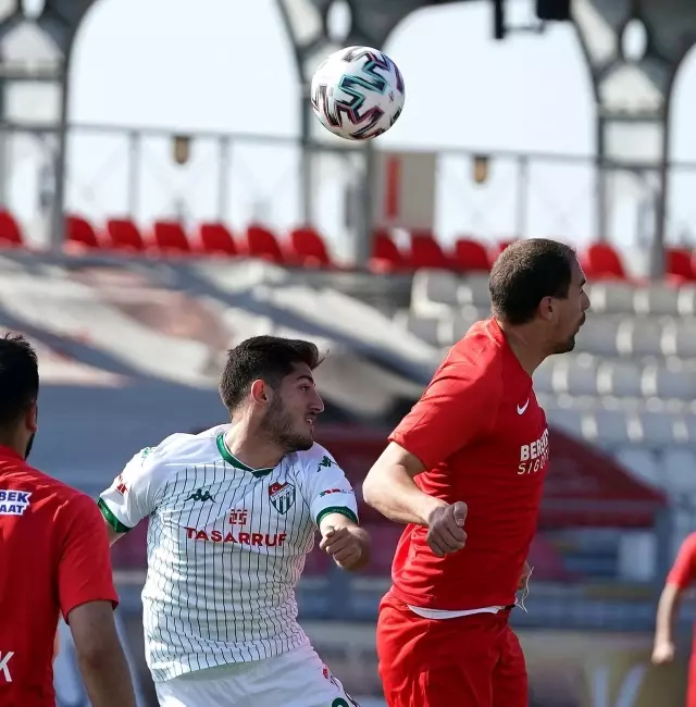 TFF 1. Lig: Ümraniyespor: 2 Bursaspor: 1