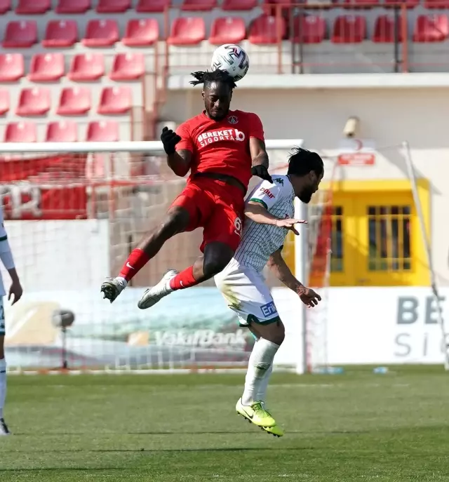 TFF 1. Lig: Ümraniyespor: 2 Bursaspor: 1