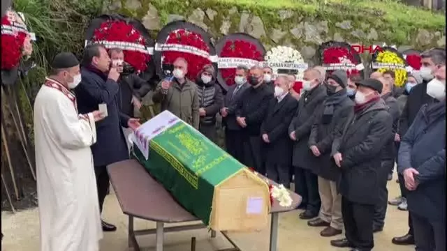 TRABZON EKREM İMAMOĞLU'NUN KAYINVALİDESİ, SON YOLCULUĞUNA UĞURLANDI TRABZON EKREM İMAMOĞLU'NUN KAYINVALİDESİ, SON YOLCULUĞUNA UĞURLANDI