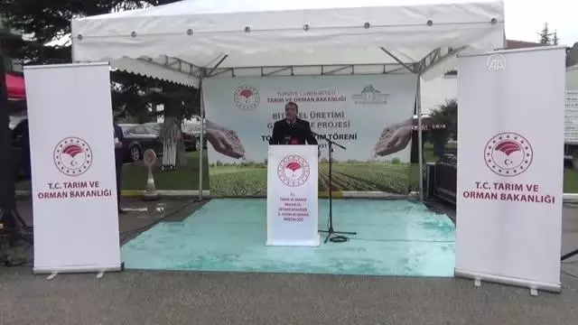 AFYONKARAHİSAR - Bitkisel Üretimi Geliştirme Projesi kapsamında tohum dağıtım töreni yapıldı AFYONKARAHİSAR - Bitkisel Üretimi Geliştirme Projesi kapsamında tohum dağıtım töreni yapıldı