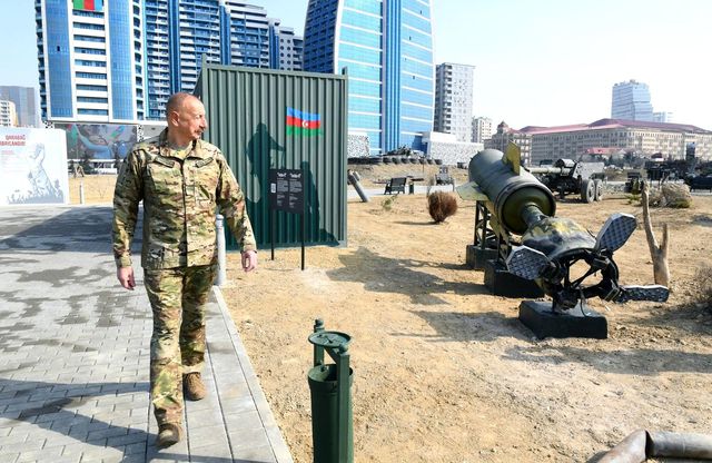 aliyev askeri ganimet parki nin acilisini yap 14060626 o