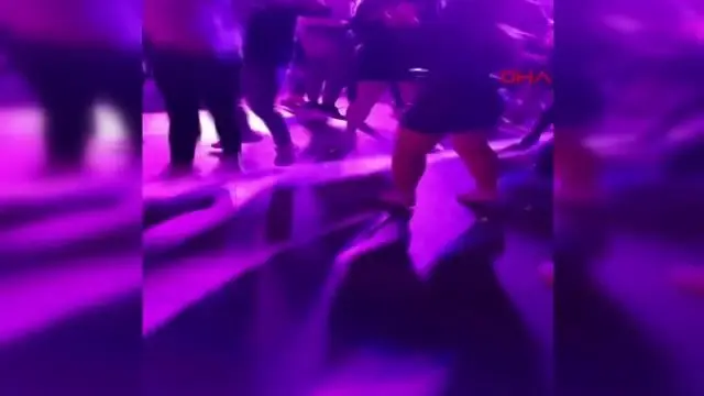 ANTALYA'DA KORONAVİRÜSÜ HİÇE SAYAN BAYİ GALALARI SÜRÜYOR ANTALYA'DA KORONAVİRÜSÜ HİÇE SAYAN BAYİ GALALARI SÜRÜYOR