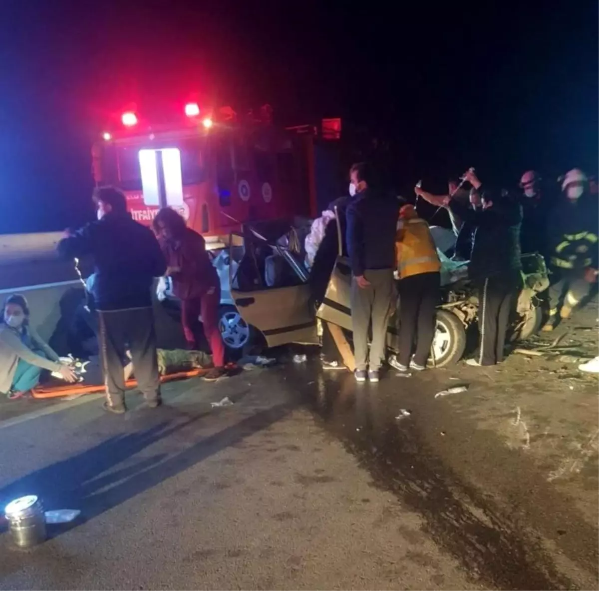 Antalya�da trafik kazası 2 ölü, 2 ağır yaralı Haberler