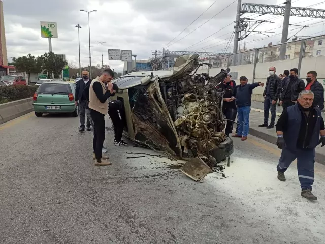 Başkent'te trafik kazası: 4 yaralı Başkent'te trafik kazası: 4 yaralı