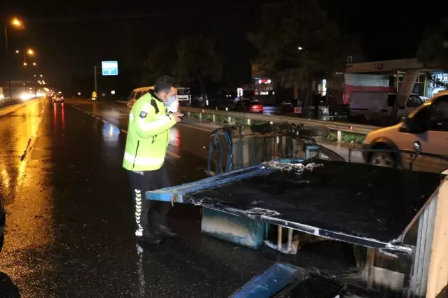 D650 karayolunu kilitleyen kaza: 2 yaralı D650 karayolunu kilitleyen kaza: 2 yaralı