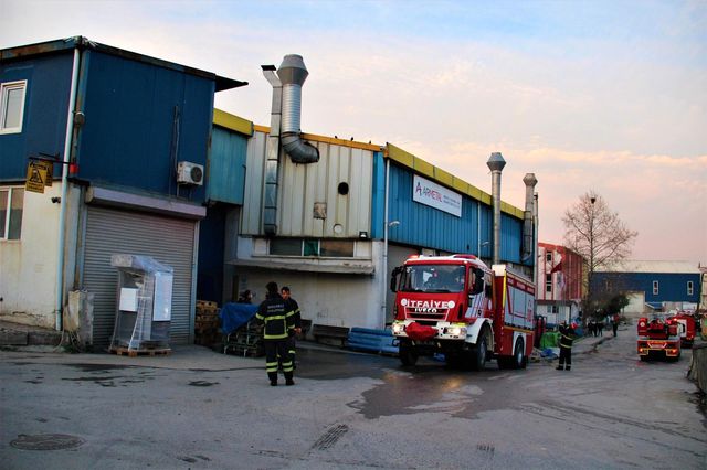 fabrika firininin patlamasi panige sebep oldu 6 14061505 o