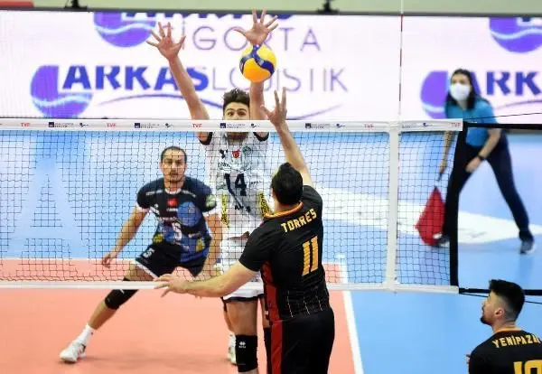 Galatasaray HDI Sigorta: 0-3 Galatasaray HDI Sigorta: 0-3