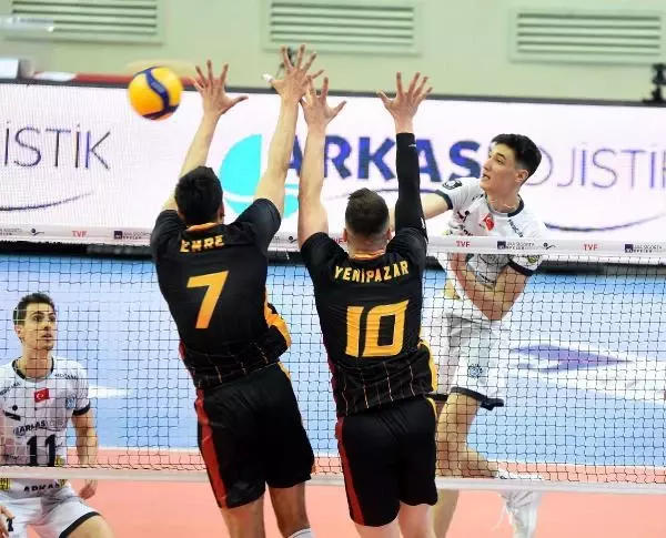 Galatasaray HDI Sigorta: 0-3 Galatasaray HDI Sigorta: 0-3