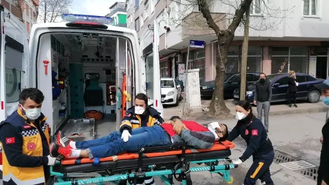 Kamyonete çarpan bisikletli yaralandı Kamyonete çarpan bisikletli yaralandı