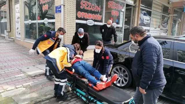 Kamyonete çarpan bisikletli yaralandı Kamyonete çarpan bisikletli yaralandı