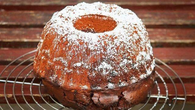 Kek tarifi nasıl yapılır? Islak kek tarifi, kakaolu kek tarifi, sade kek tarifi, ağlayan kek tarifi nasıl yapılır?