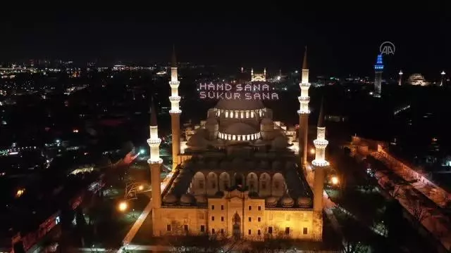 Süleymaniye Camisi, Kovid-19 nedeniyle ramazanı sessiz karşıladı Süleymaniye Camisi, Kovid-19 nedeniyle ramazanı sessiz karşıladı