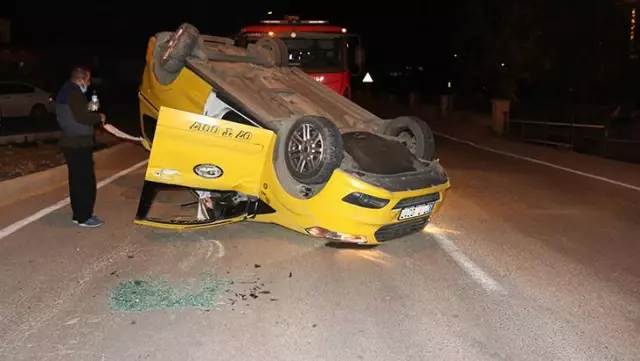 Ticari taksi takla attı, sürücünün burnu bile kanamadı Ticari taksi takla attı, sürücünün burnu bile kanamadı