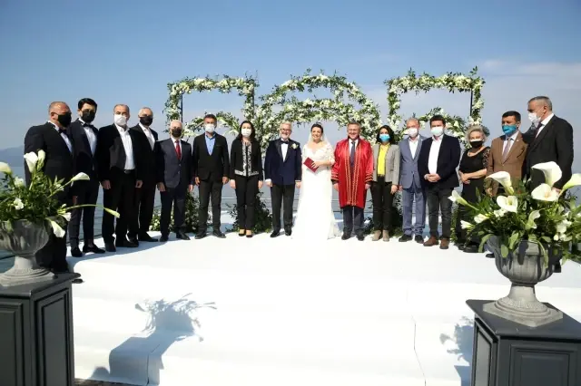 Turgay Erdem ve Zeynep Terzioğlu evlendi Turgay Erdem ve Zeynep Terzioğlu evlendi