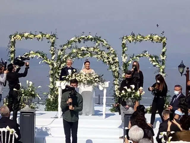 Turgay Erdem ve Zeynep Terzioğlu evlendi Turgay Erdem ve Zeynep Terzioğlu evlendi