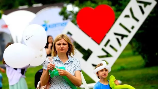 Turizm: Rusya Türkiye'ye uçuşları 1,5 aylığına kısıtladı Turizm: Rusya Türkiye'ye uçuşları 1,5 aylığına kısıtladı