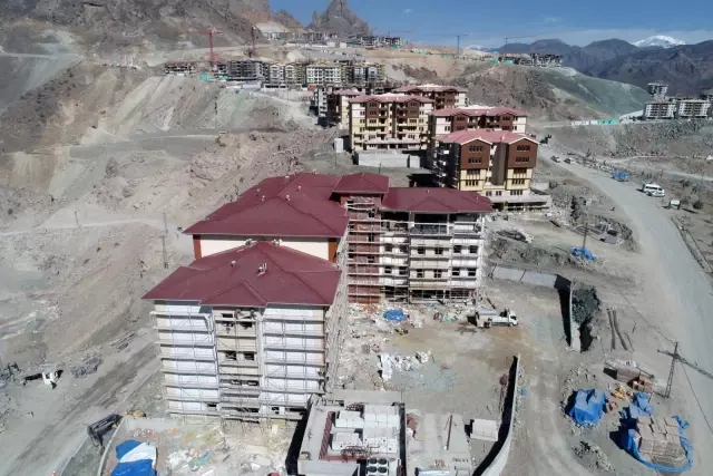 Yusufeli yeni ilçe merkezinde jeofizik etüt çalışmaları başladı Yusufeli yeni ilçe merkezinde jeofizik etüt çalışmaları başladı