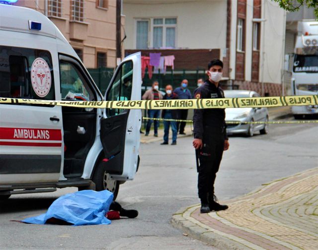 5 kattan dusen kisi hayatini kaybetti 14064218 o