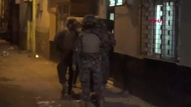 Son dakika haberi! ADANA'DA DEAŞ OPERASYONU: 7 GÖZALTI Son dakika haberi! ADANA'DA DEAŞ OPERASYONU: 7 GÖZALTI