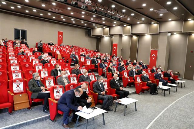 baskan demirtas ilkkule adi altinda seyir kul 3 14063788 o