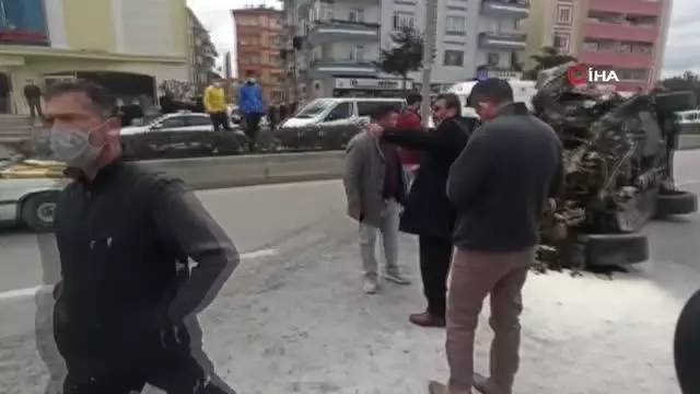 Son dakika haber... Başkentte 4 kişinin yaralandığı trafik kazası güvenlik kamerasına yansıdı Son dakika haber... Başkentte 4 kişinin yaralandığı trafik kazası güvenlik kamerasına yansıdı